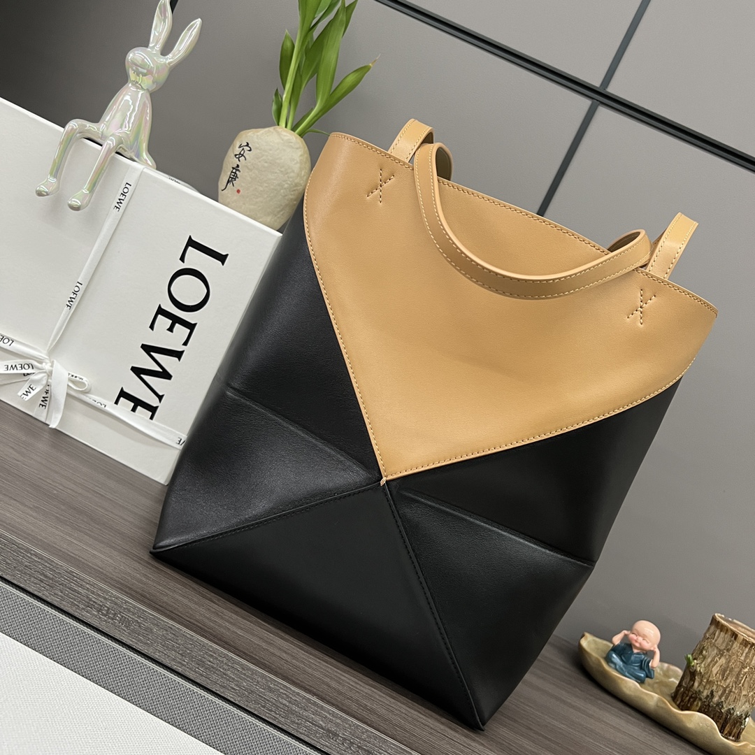 Loewe Shopping Bags